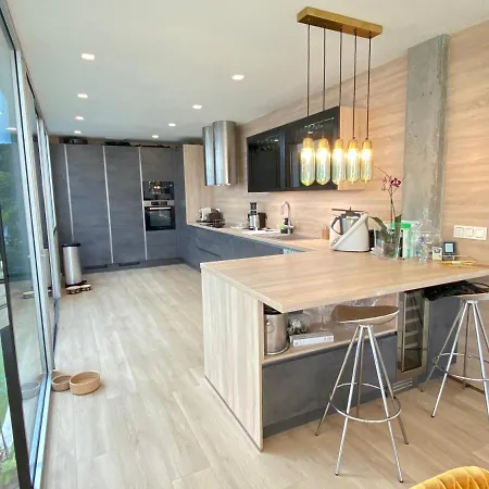 Front In With Amazing Sea Views Semidetached ماربيا