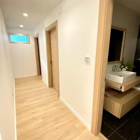 Βίλα Front In With Amazing Sea Views Semidetached *
