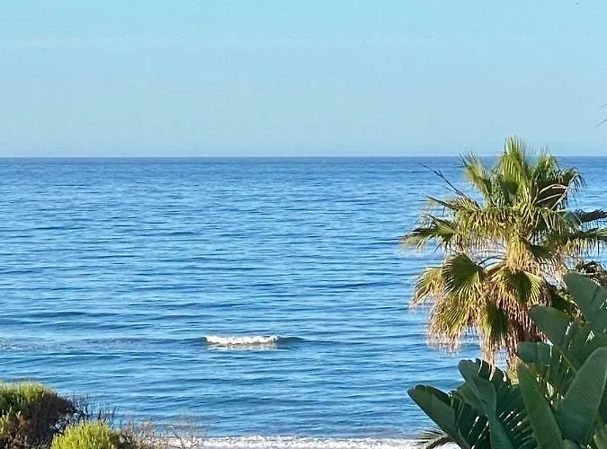 ヴィラ Front In With Amazing Sea Views Semidetached *