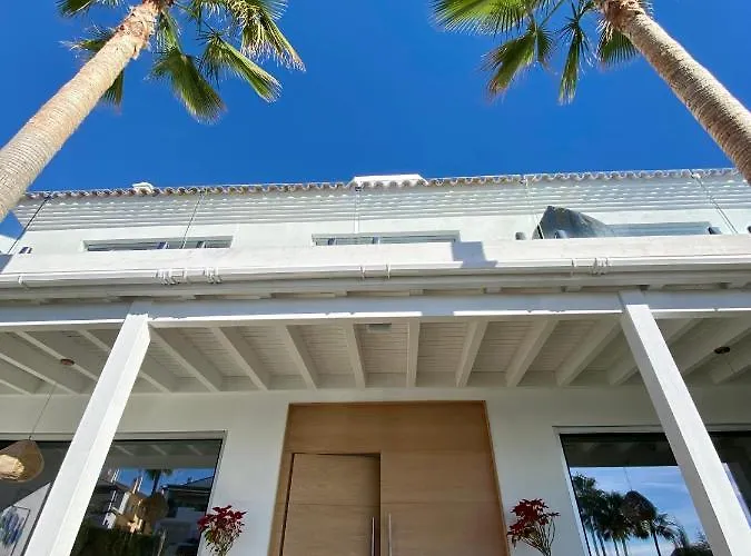 Front In With Amazing Sea Views Semidetached ヴィラ マルベーリャ